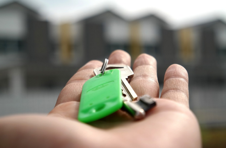Telltale Signs It’s Time to Sell Your Home